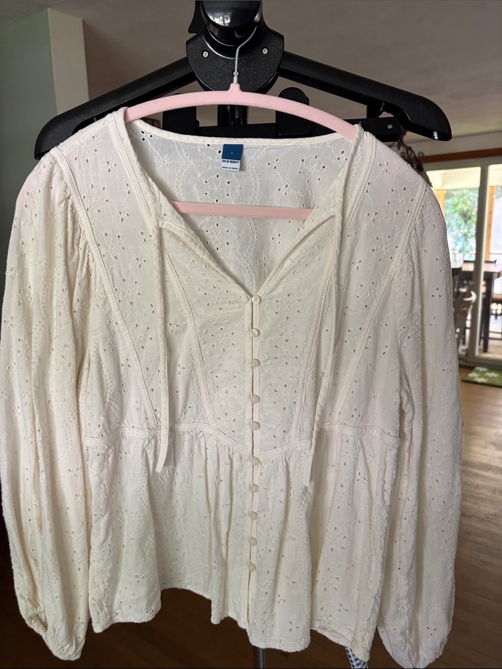 Old Navy Cream Eyelet Button-Front Peasant Blouse